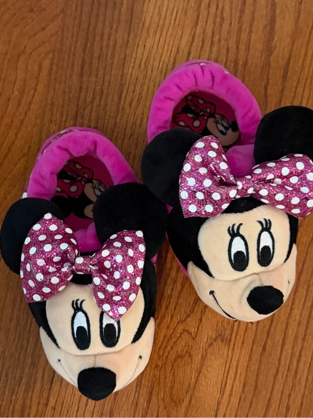 Disney Minnie Mouse Pink Black Plush Kids Slippers